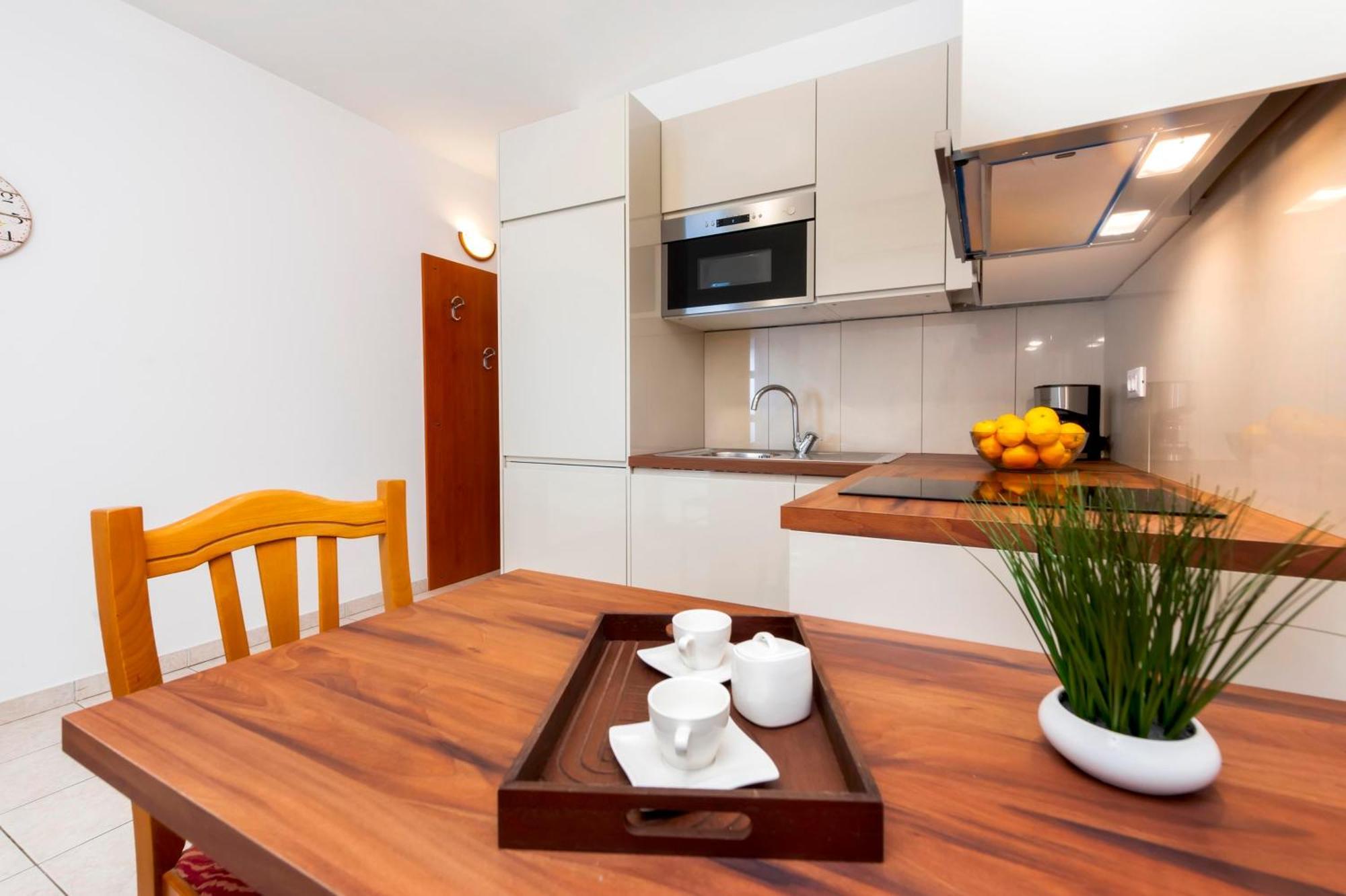 Apartments Mirela Ровинь Экстерьер фото