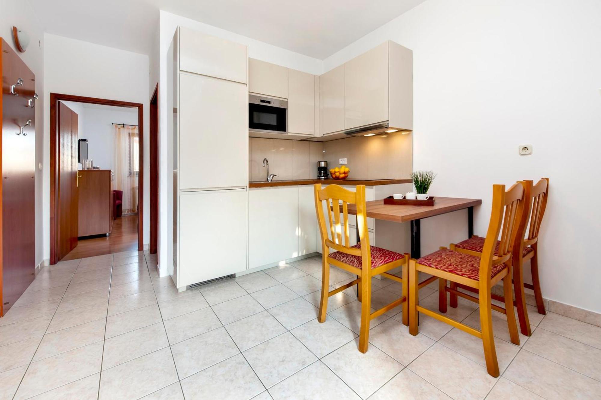 Apartments Mirela Ровинь Экстерьер фото